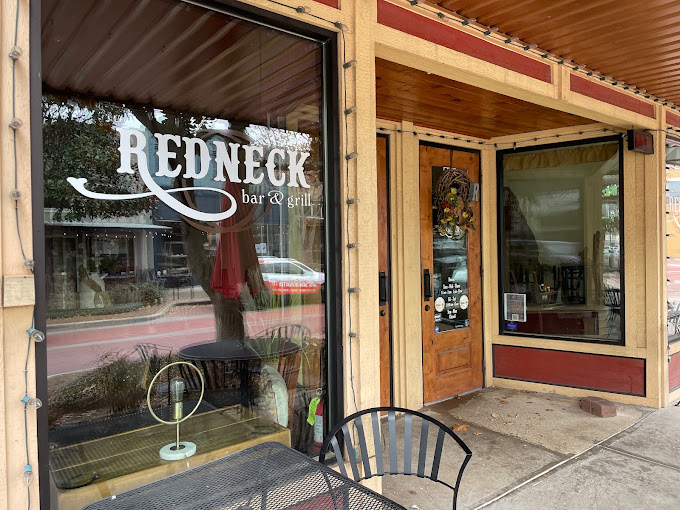 Redneck Bar & Grill